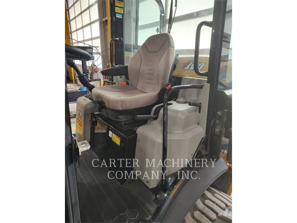 CAT 903D Φορτωτές με λάστιχα (Τροχοφόροι)