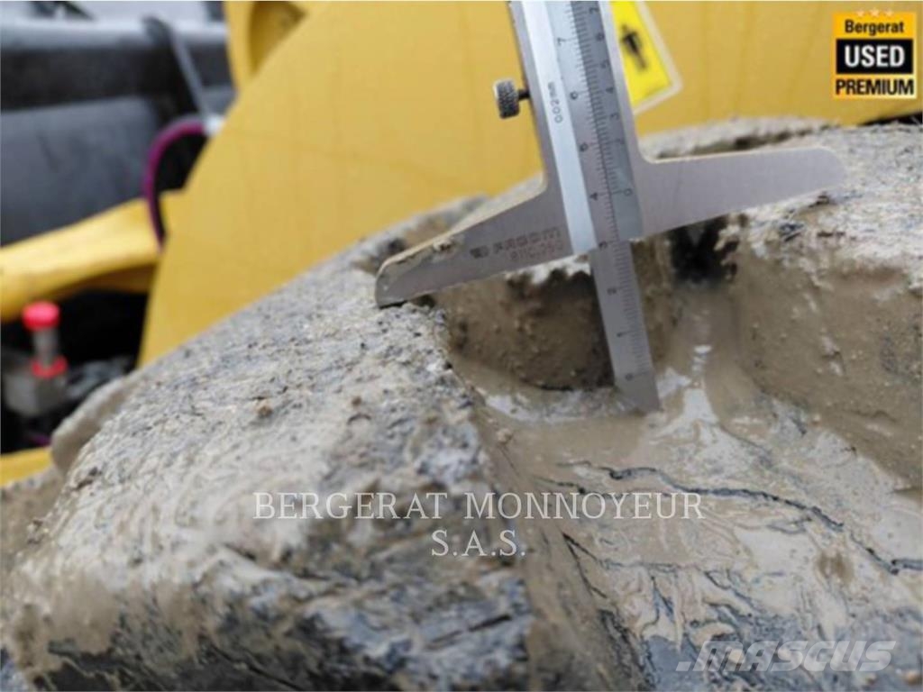 CAT 906 Μίνι φορτωτές