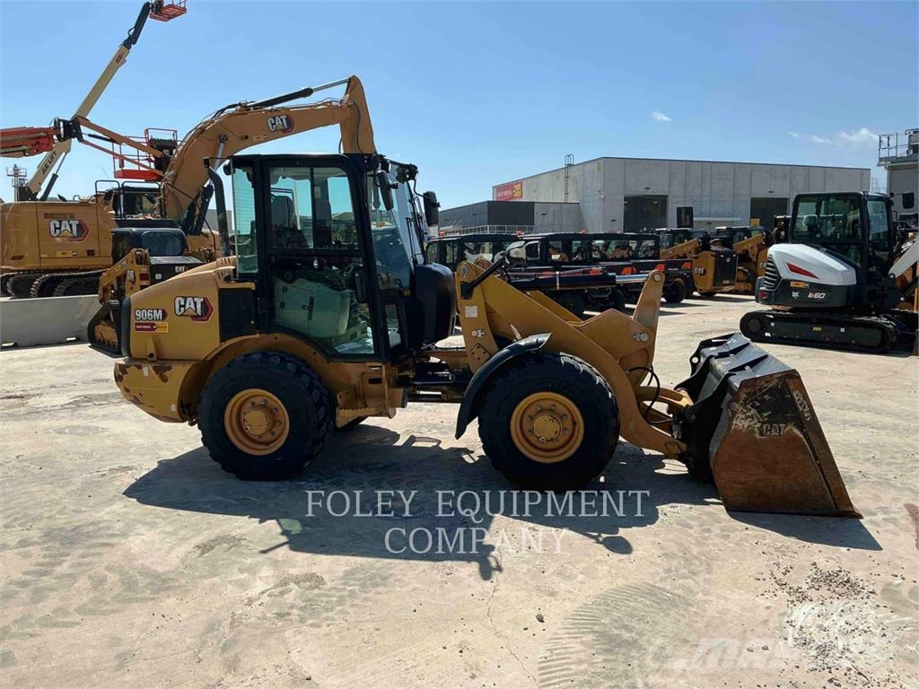 CAT 906M Radlader