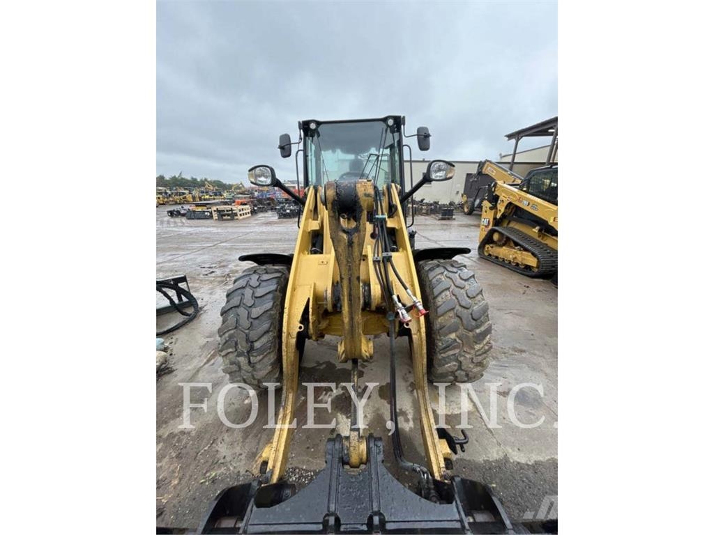 CAT 906M Cargadoras sobre ruedas
