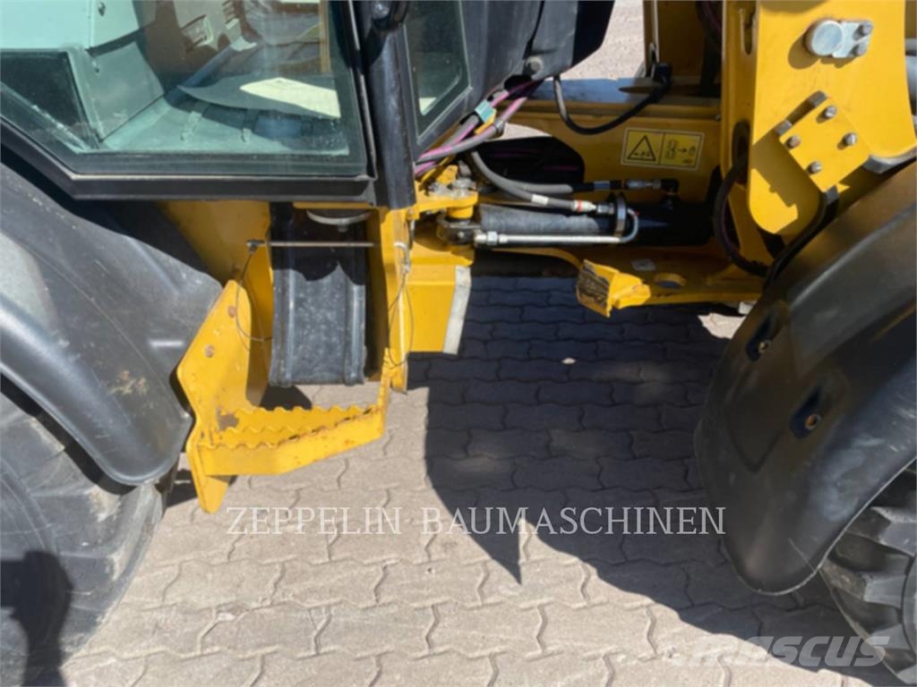 CAT 906M Chargeuse sur pneus
