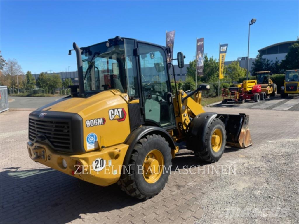 CAT 906M Chargeuse sur pneus