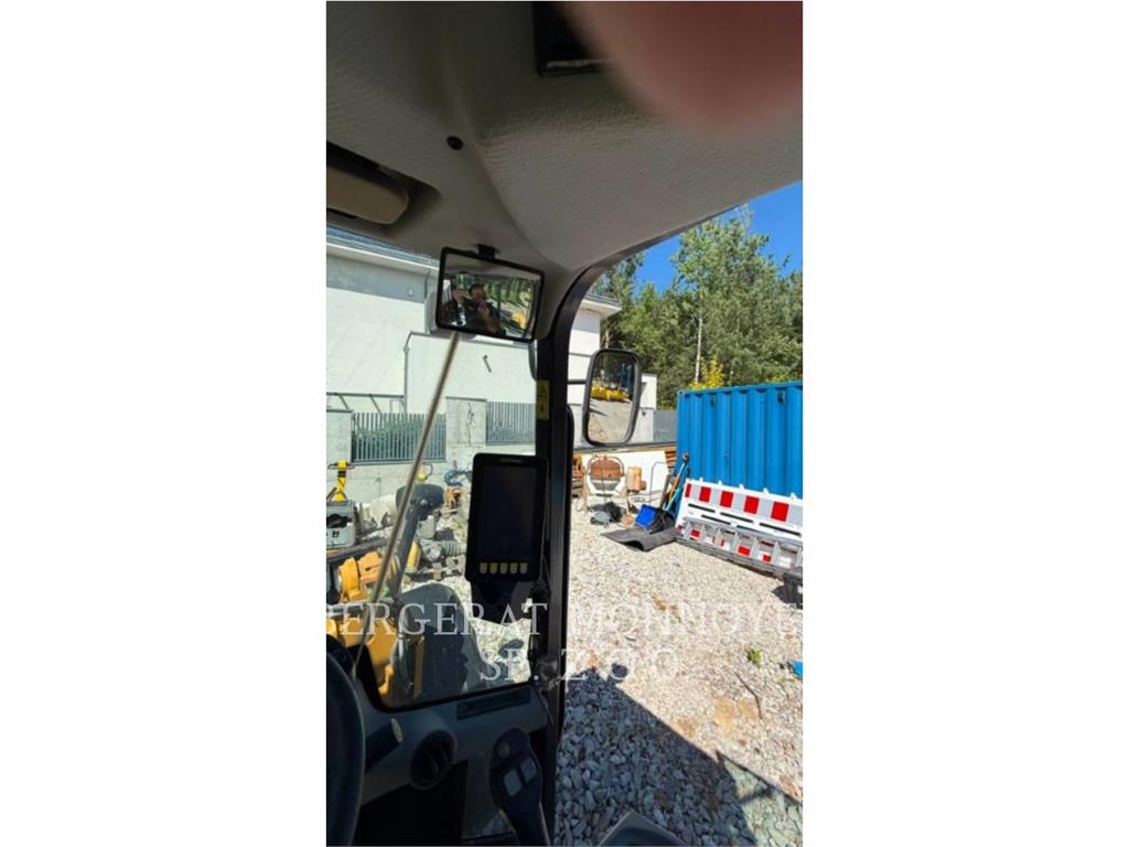 CAT 906M Wheel loaders