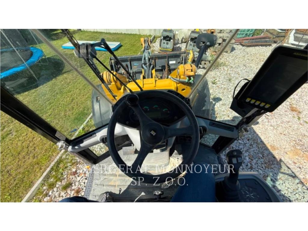 CAT 906M Wheel loaders