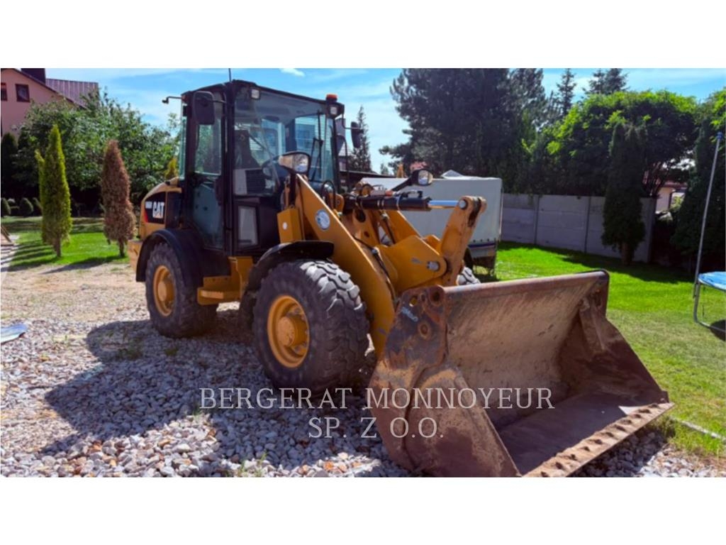 CAT 906M Wheel loaders