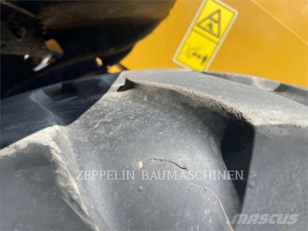 CAT 907-14 Radlader