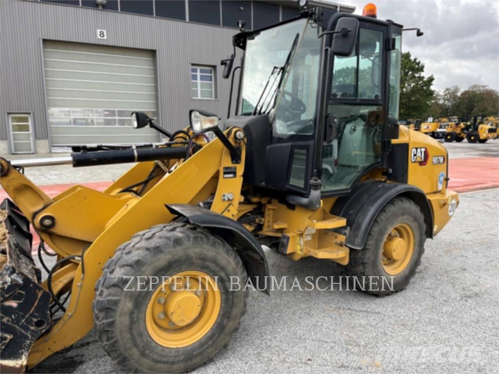 CAT 907M Radlader