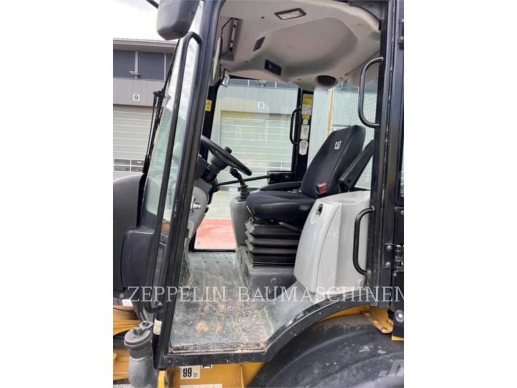 CAT 907M Radlader