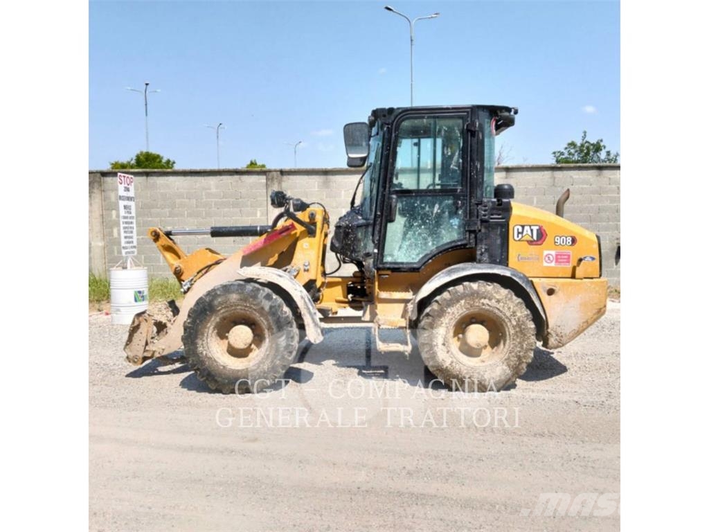 CAT 908 Rataslaadurid