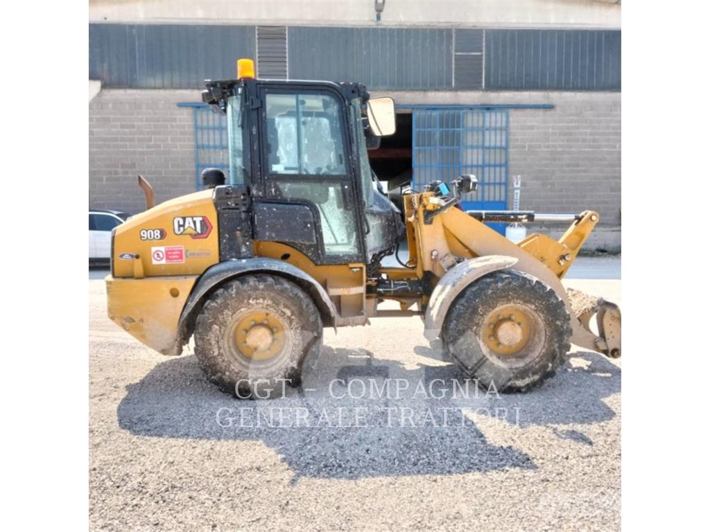 CAT 908 Rataslaadurid