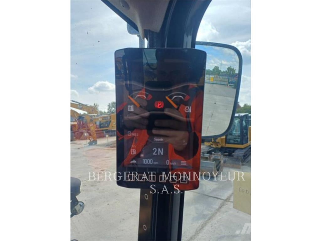 CAT 908 Minicargadoras