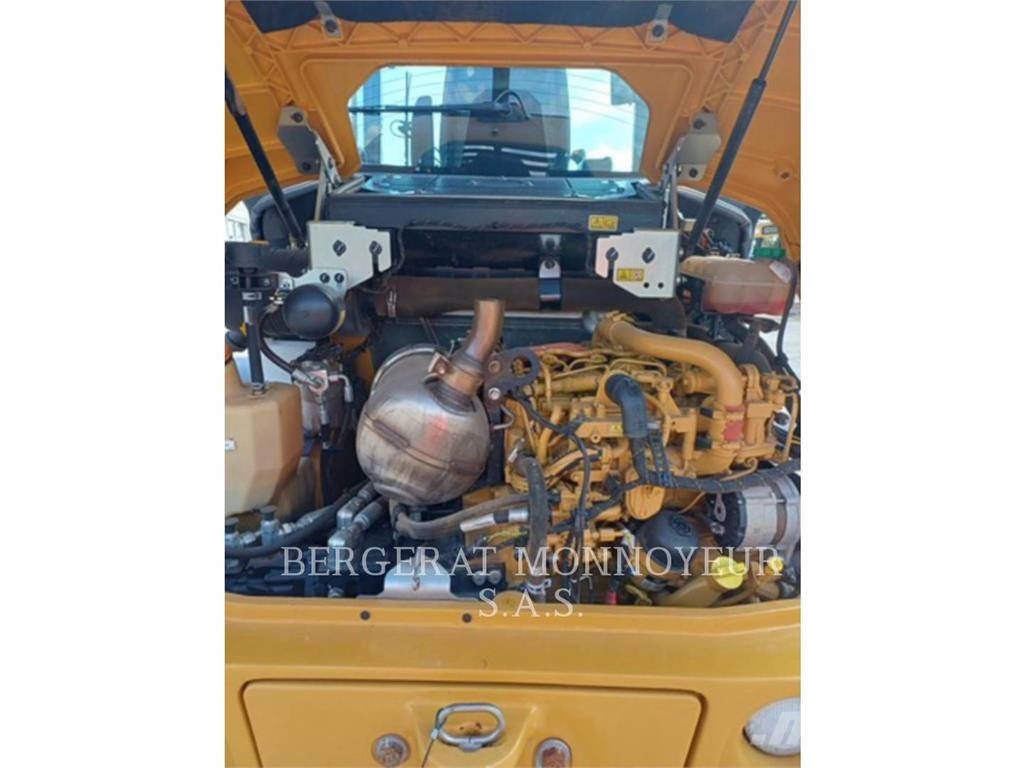 CAT 908 Minicargadoras