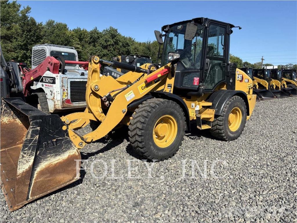 CAT 908-14 Kolesni nakladalci