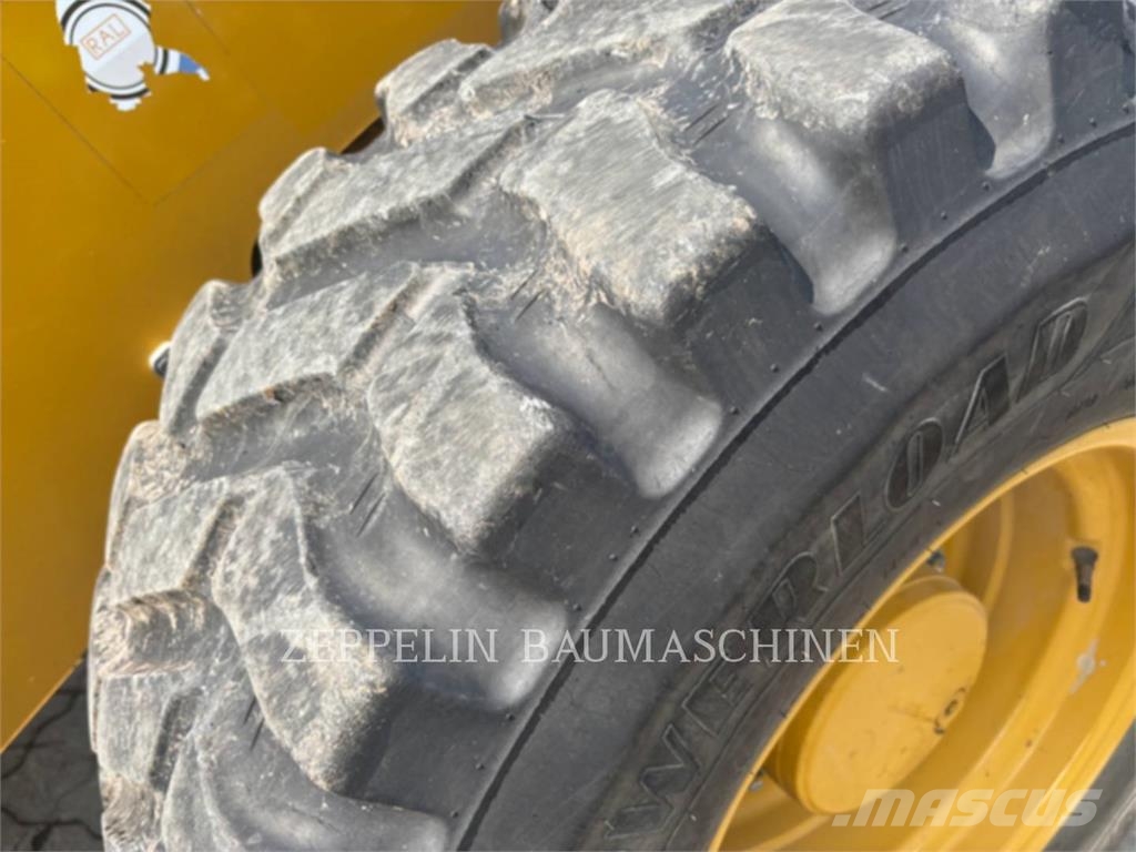 CAT 908-14 Radlader
