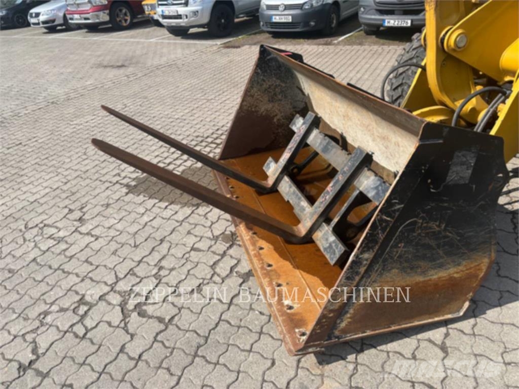 CAT 908-14 Radlader