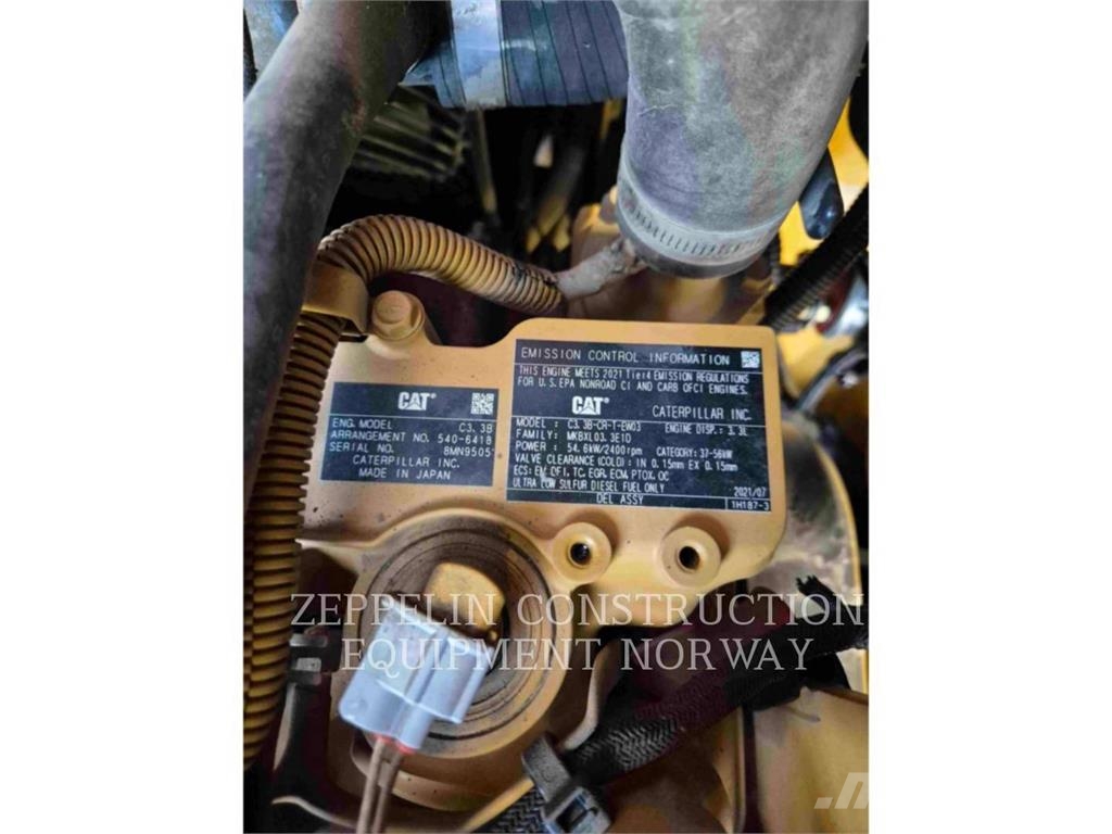 CAT 908M Pale gommate