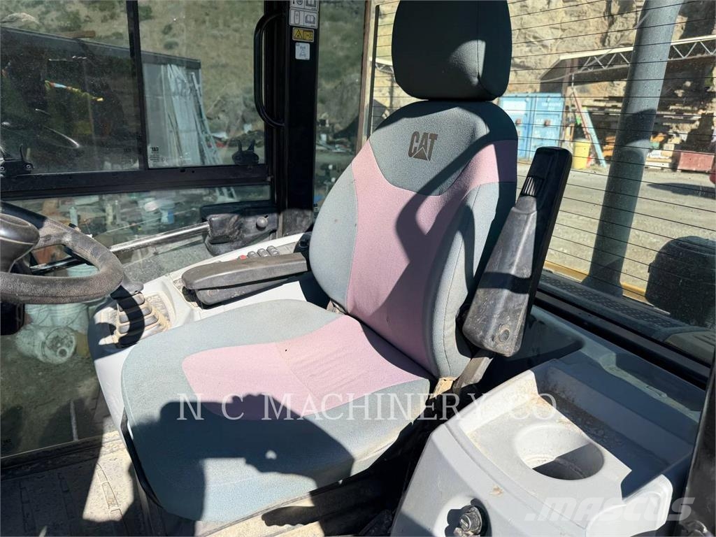 CAT 908M Φορτωτές με λάστιχα (Τροχοφόροι)