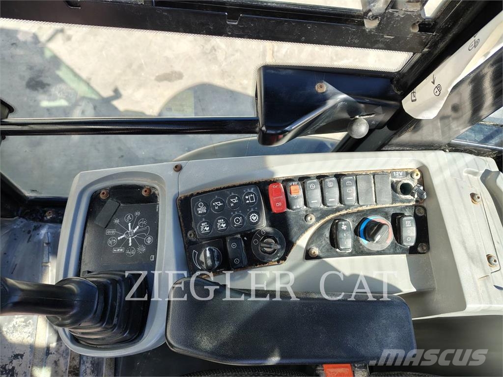 CAT 908M Radlader