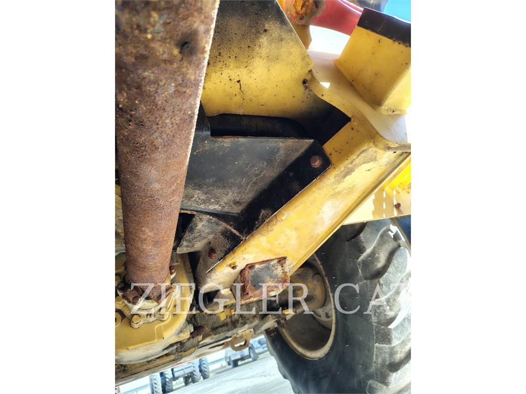CAT 908M Radlader