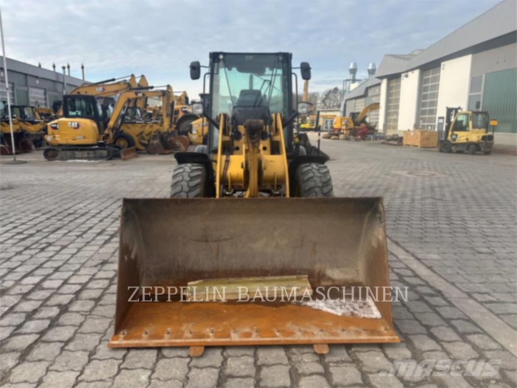 CAT 908M Radlader