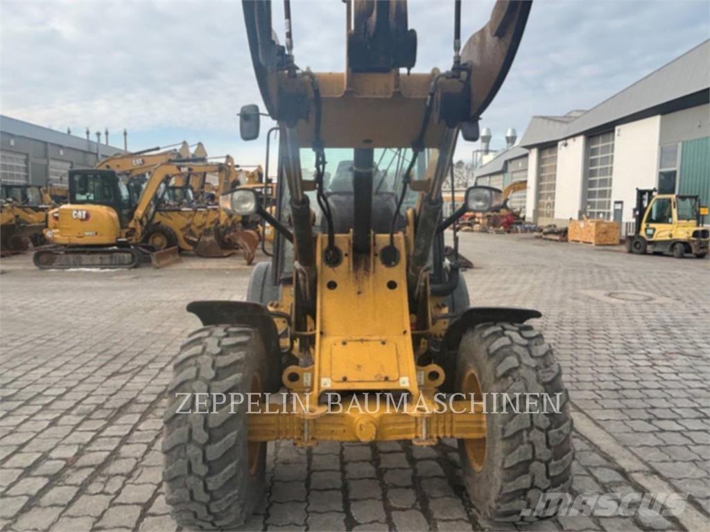 CAT 908M Radlader