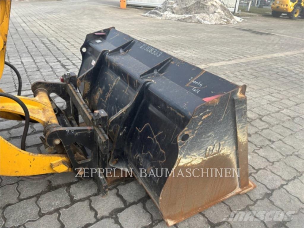 CAT 908M Radlader