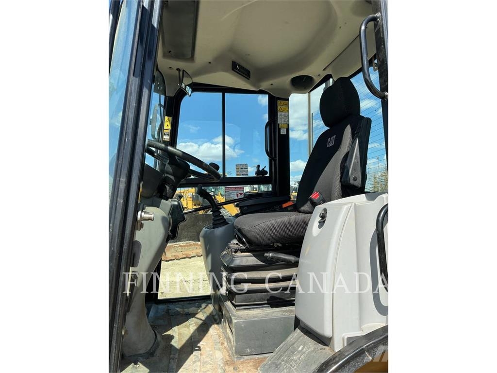 CAT 908M Radlader