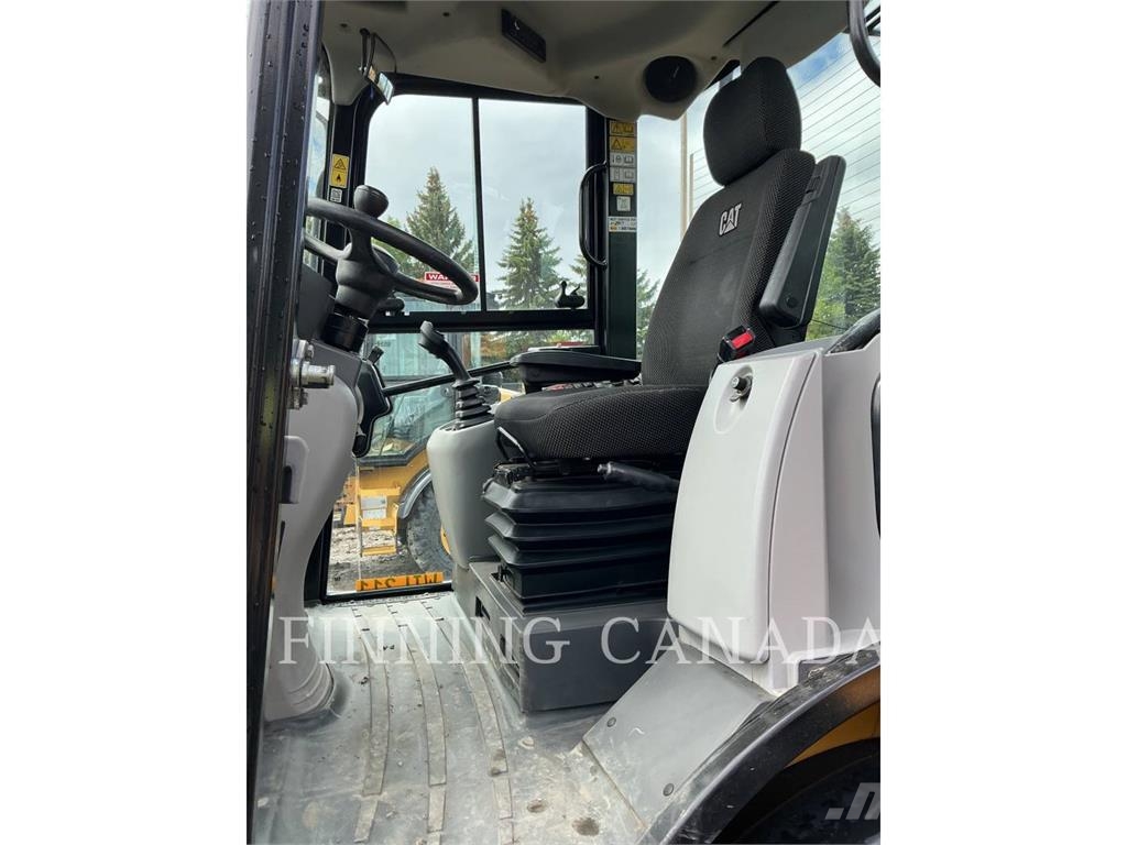 CAT 908M Radlader