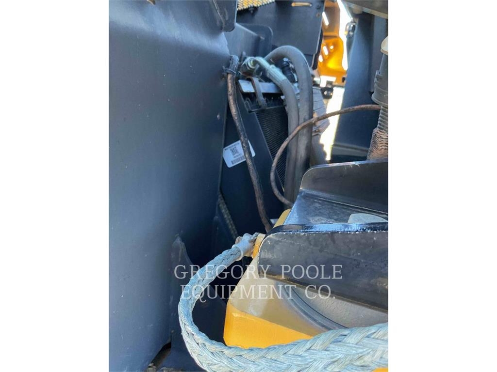 CAT 908M Gumikerekes homlokrakodók