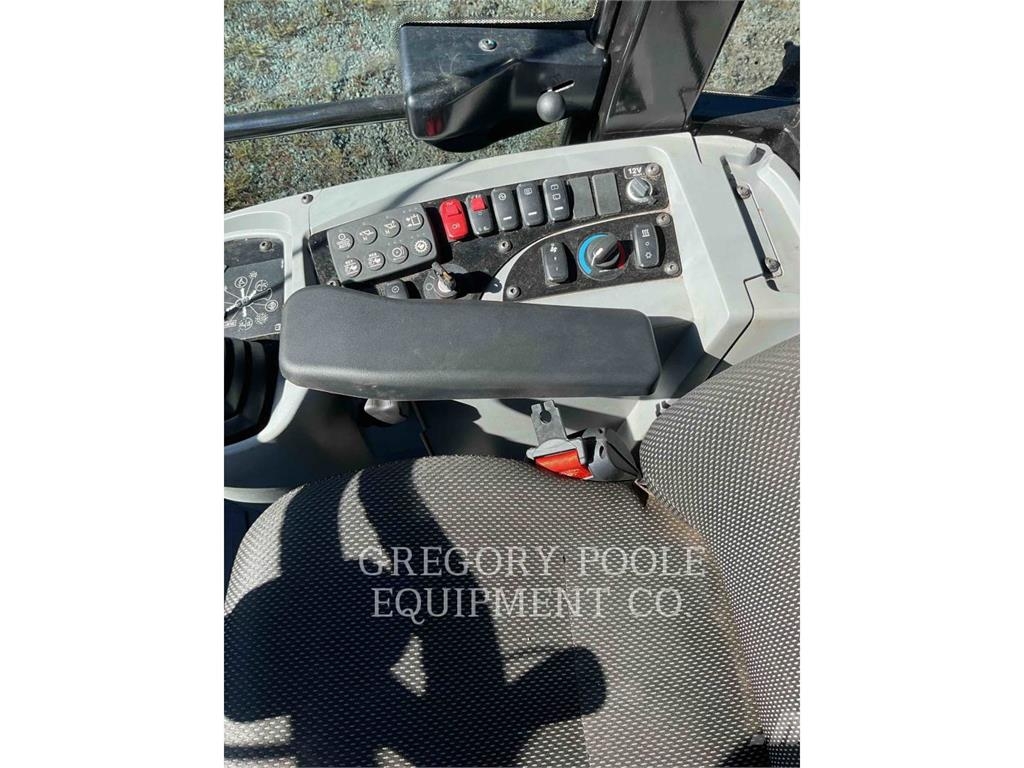 CAT 908M Gumikerekes homlokrakodók