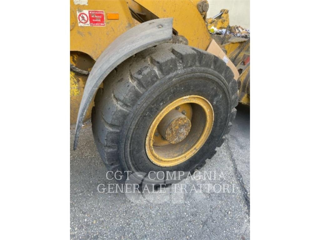 CAT 914 Tekerlekli yükleyiciler