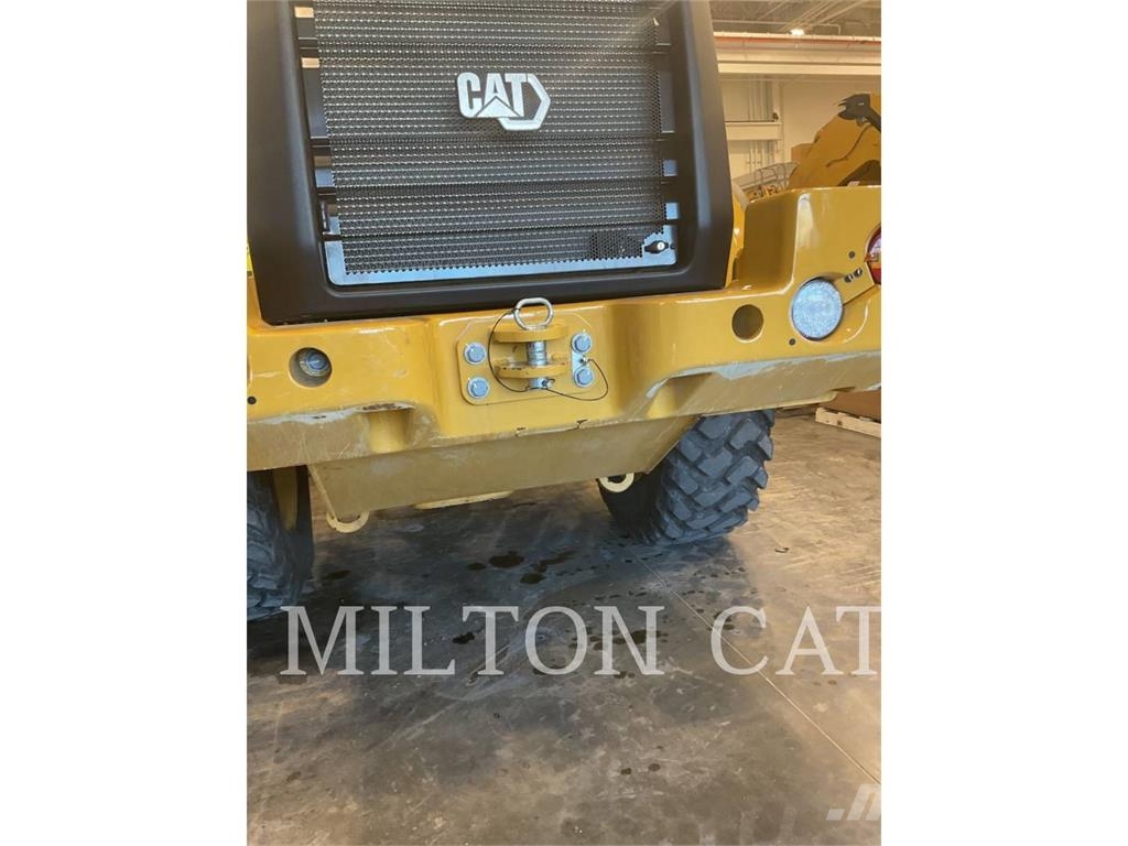 CAT 914 Gumikerekes homlokrakodók