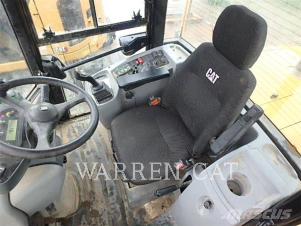 CAT 914 휠로우더