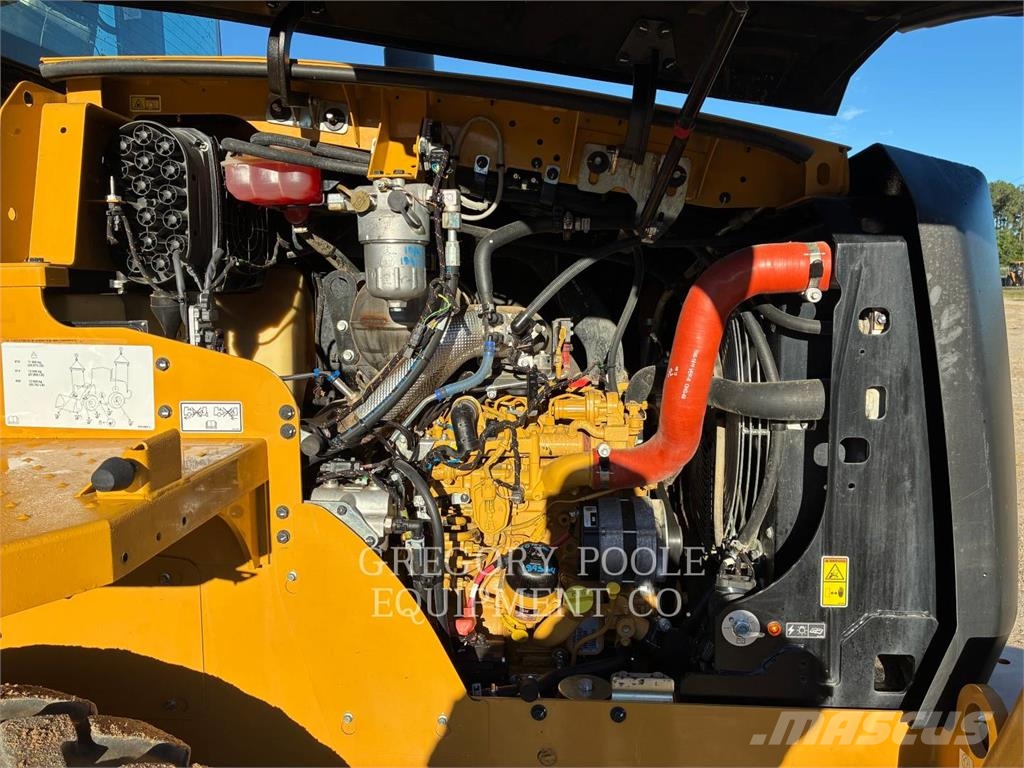 CAT 914-14 Gumikerekes homlokrakodók