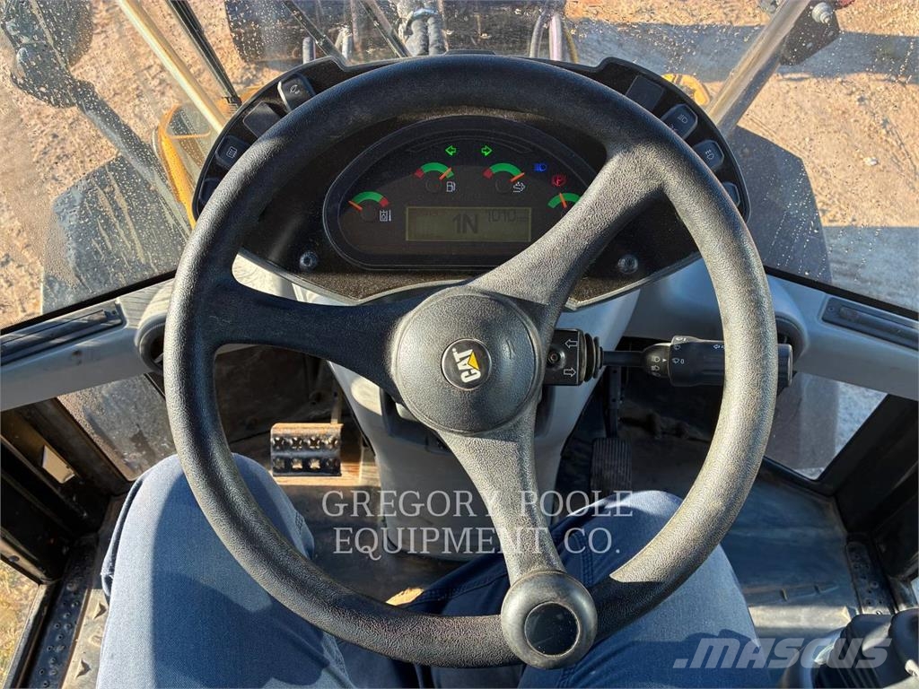 CAT 914-14 Gumikerekes homlokrakodók
