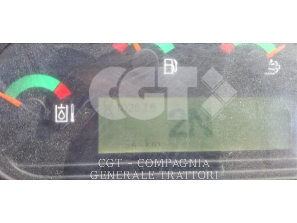 CAT 914M لوادر بعجل
