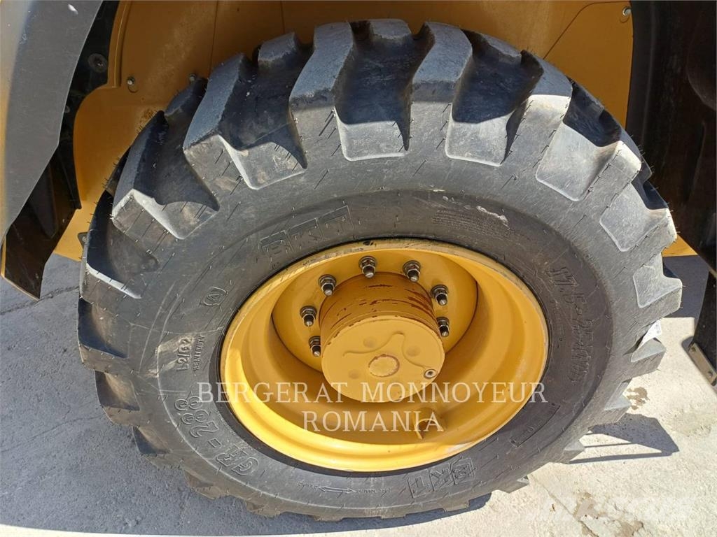 CAT 918M Cargadoras sobre ruedas