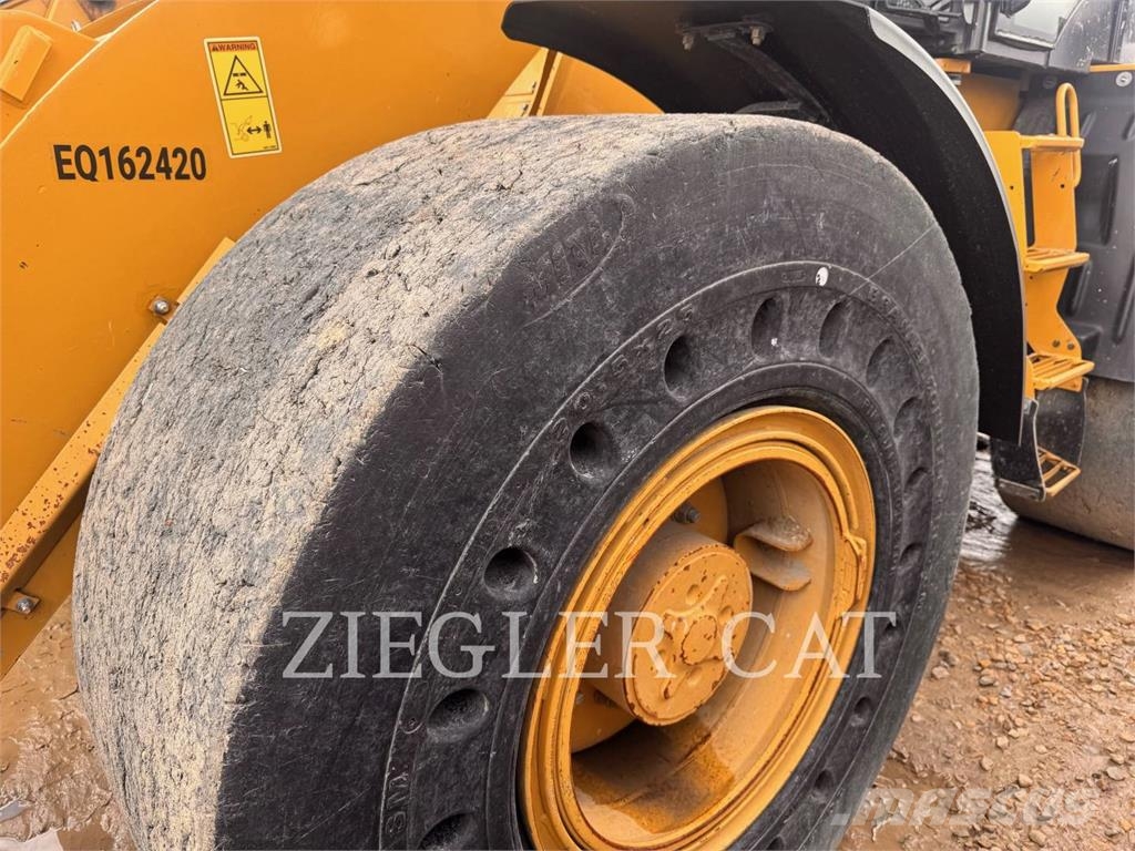 CAT 920 Gumikerekes homlokrakodók