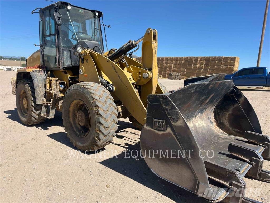 CAT 920 Kolesni nakladalci
