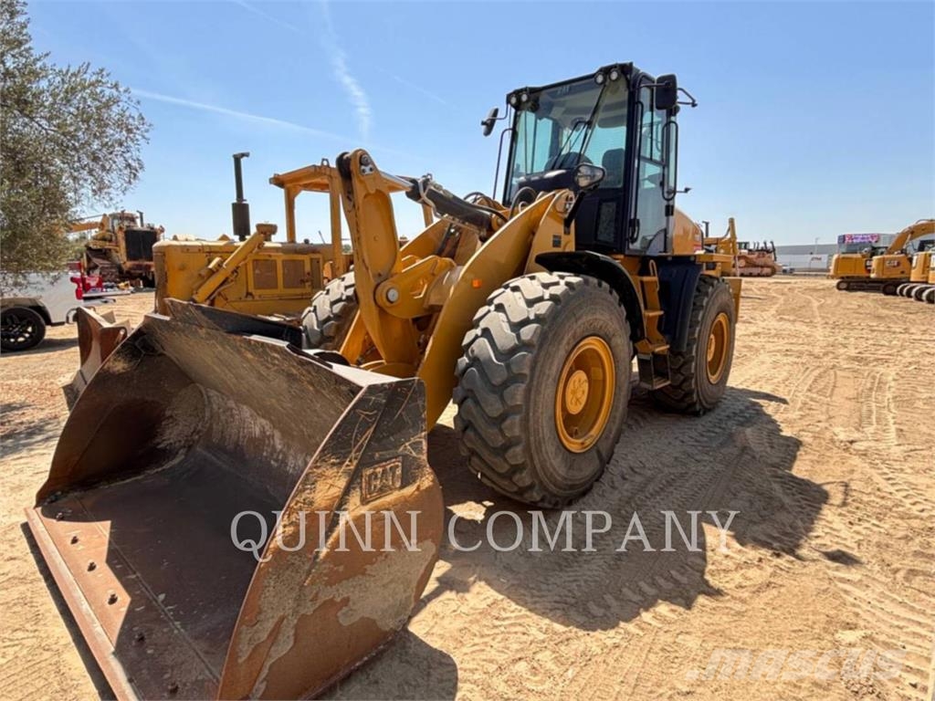 CAT 920 Kolesni nakladalci