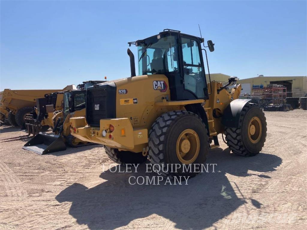 CAT 920-14 Gumikerekes homlokrakodók