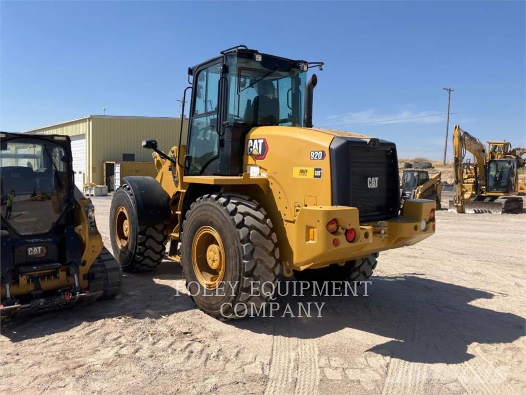 CAT 920-14 Gumikerekes homlokrakodók