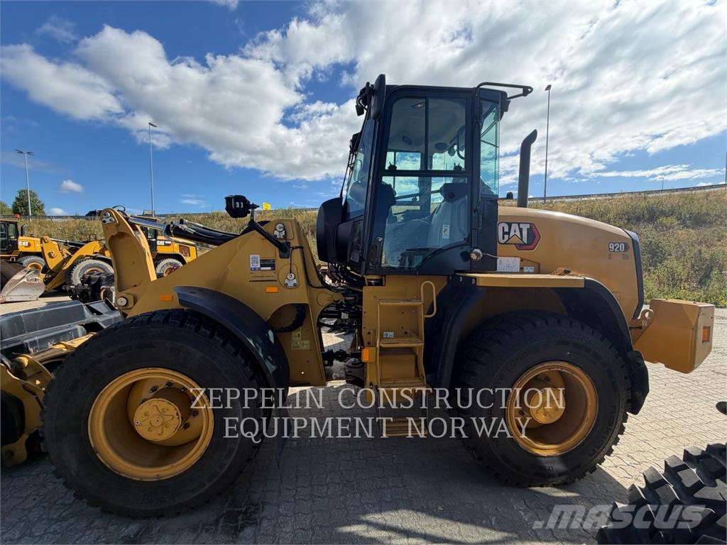 CAT 920-14 Iekrāvēji uz riteņiem