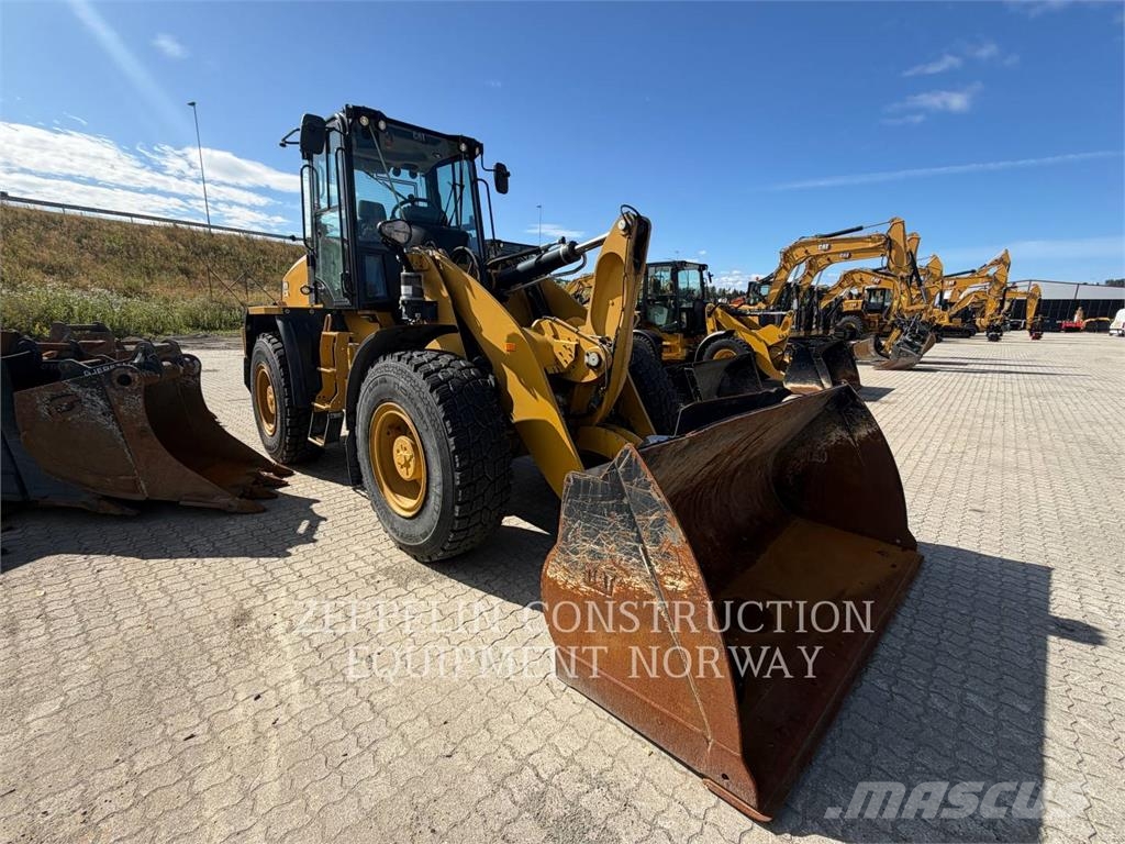 CAT 920-14 Iekrāvēji uz riteņiem