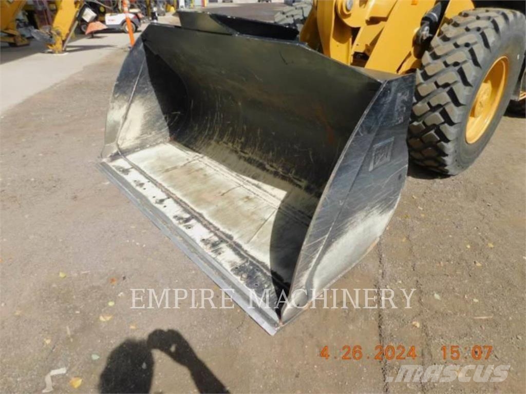 CAT 920-14 FC Iekrāvēji uz riteņiem