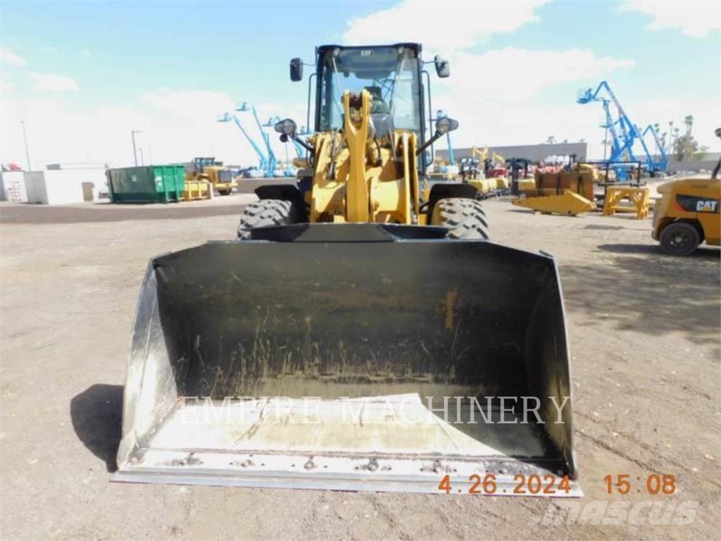 CAT 920-14 FC Iekrāvēji uz riteņiem