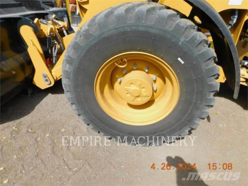 CAT 920-14 FC Iekrāvēji uz riteņiem