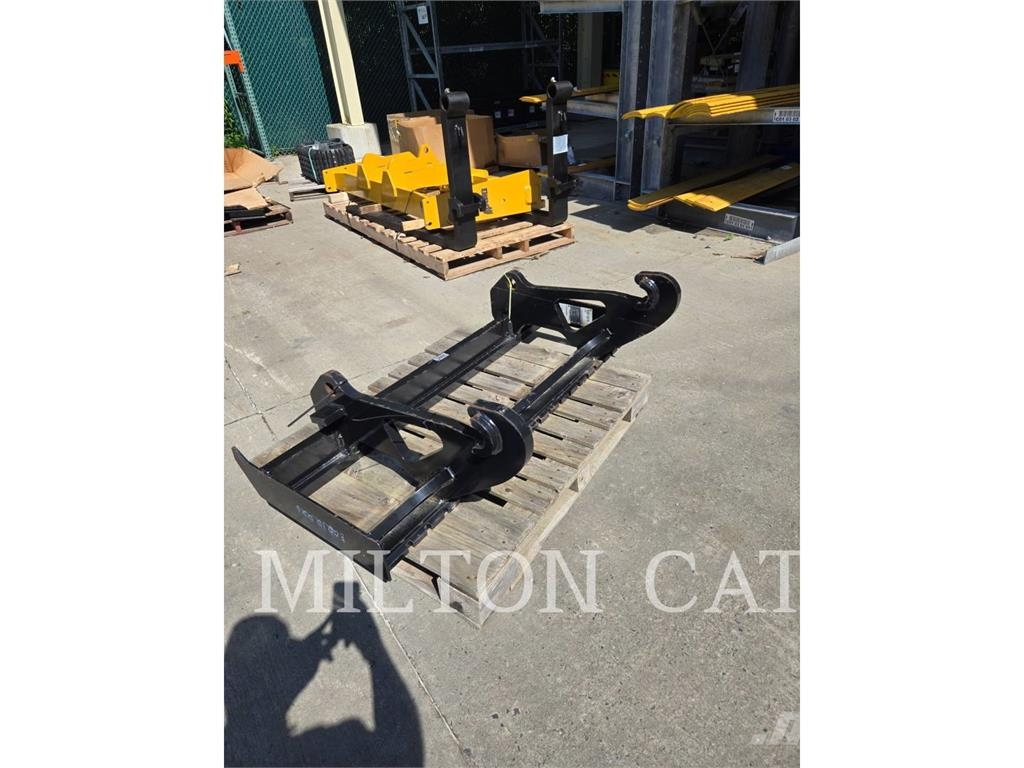 CAT 924-938 FORK CARRIAGE FOR C 3/4 ISO COUPLER Vidlica