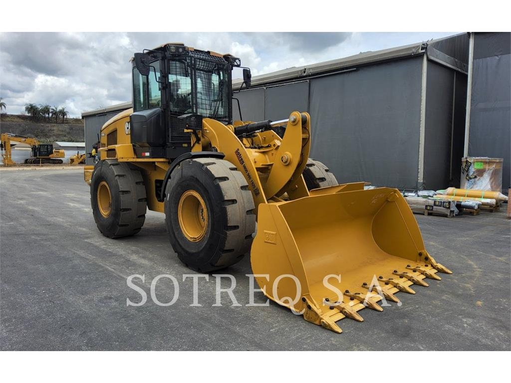 CAT 924K 휠로우더