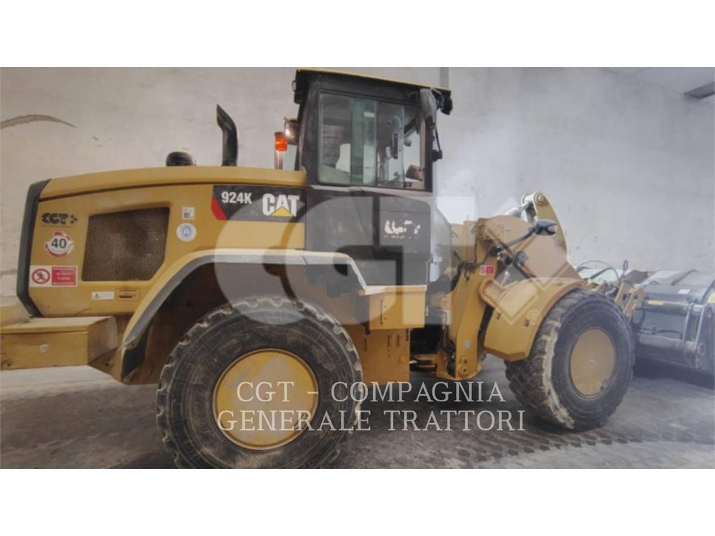 CAT 924K Iekrāvēji uz riteņiem